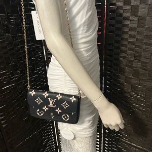 Louis Vuitton pouchette Felicie black/beige removable chain